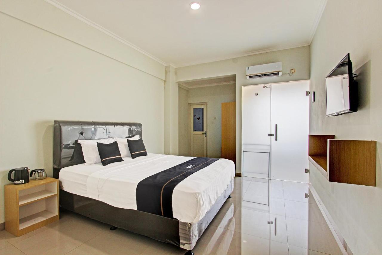 Capital O 91377 Mk Prime Syariah Hotel Semarang Ngoại thất bức ảnh