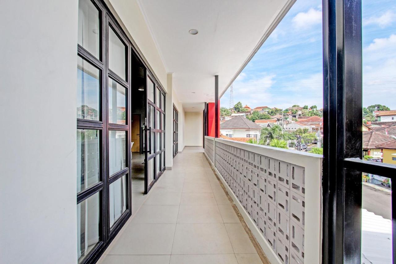 Capital O 91377 Mk Prime Syariah Hotel Semarang Ngoại thất bức ảnh
